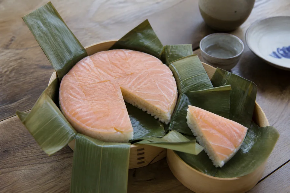 Toyama masu-zushi · Oshizushi · pressed sushi
